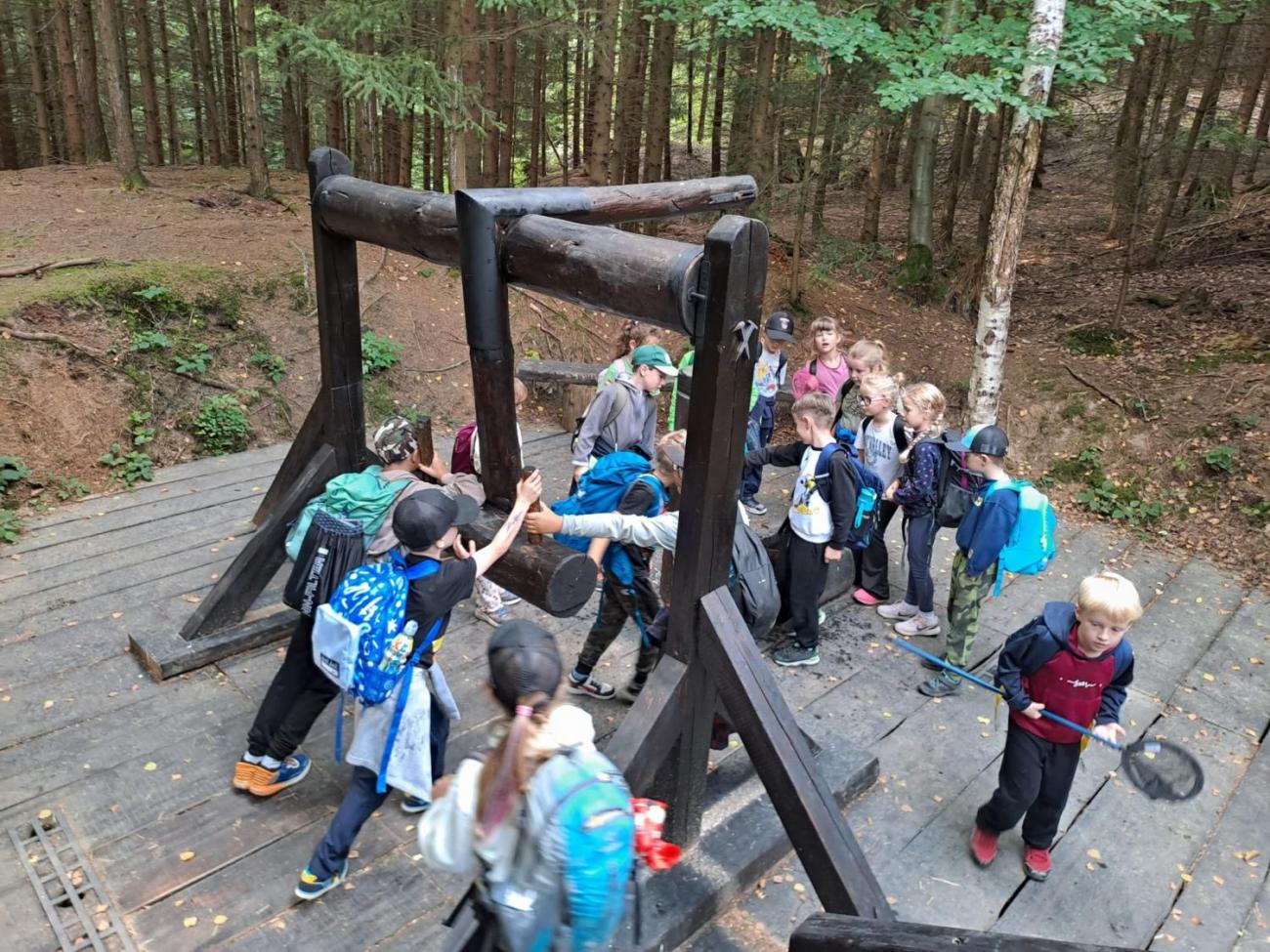 Modré žáby pod Šacberkem  2.C