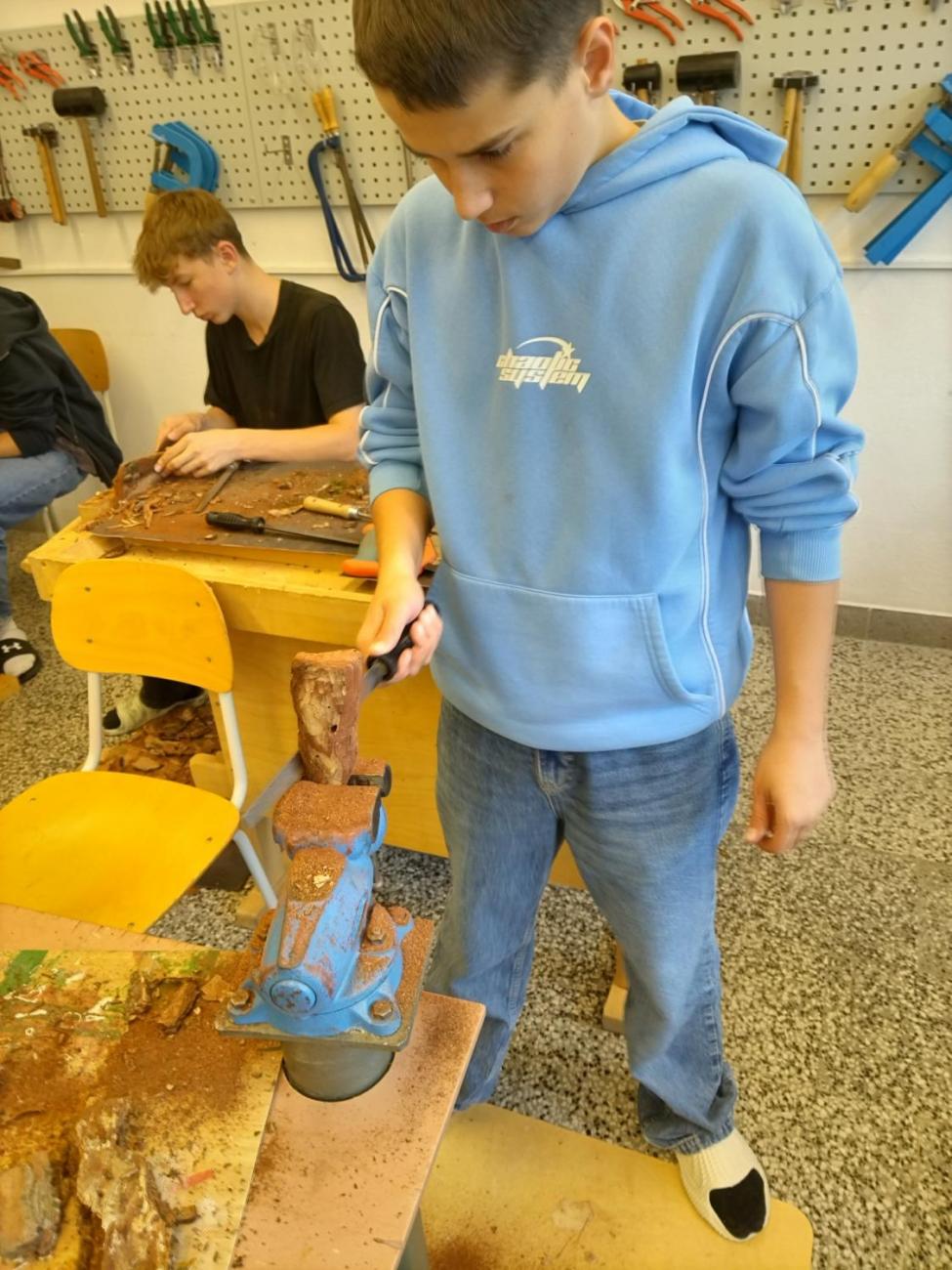 Řežeme, dlabeme, brousíme…