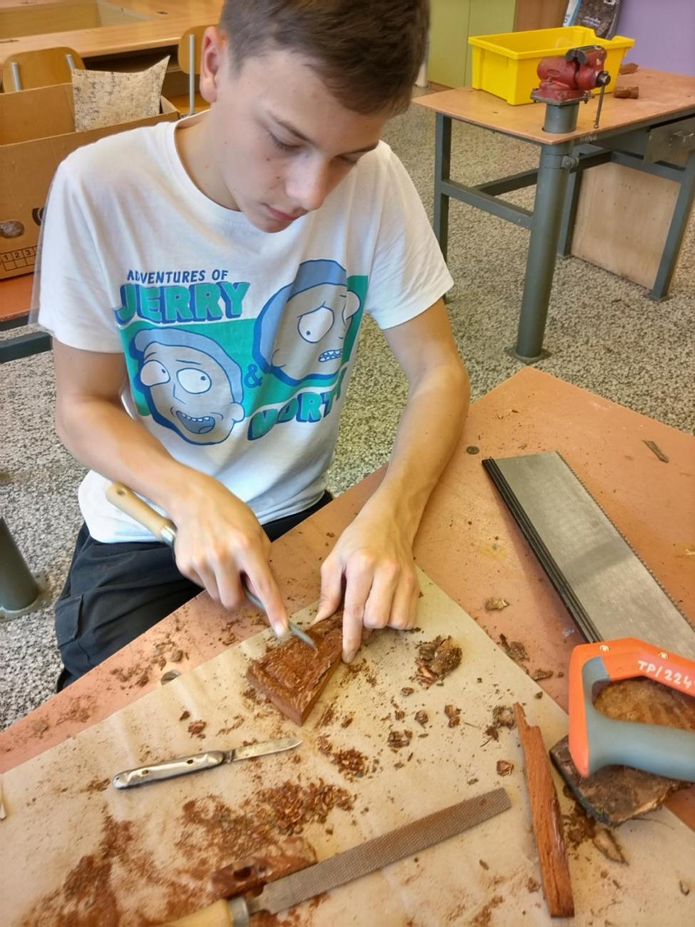 Řežeme, dlabeme, brousíme…