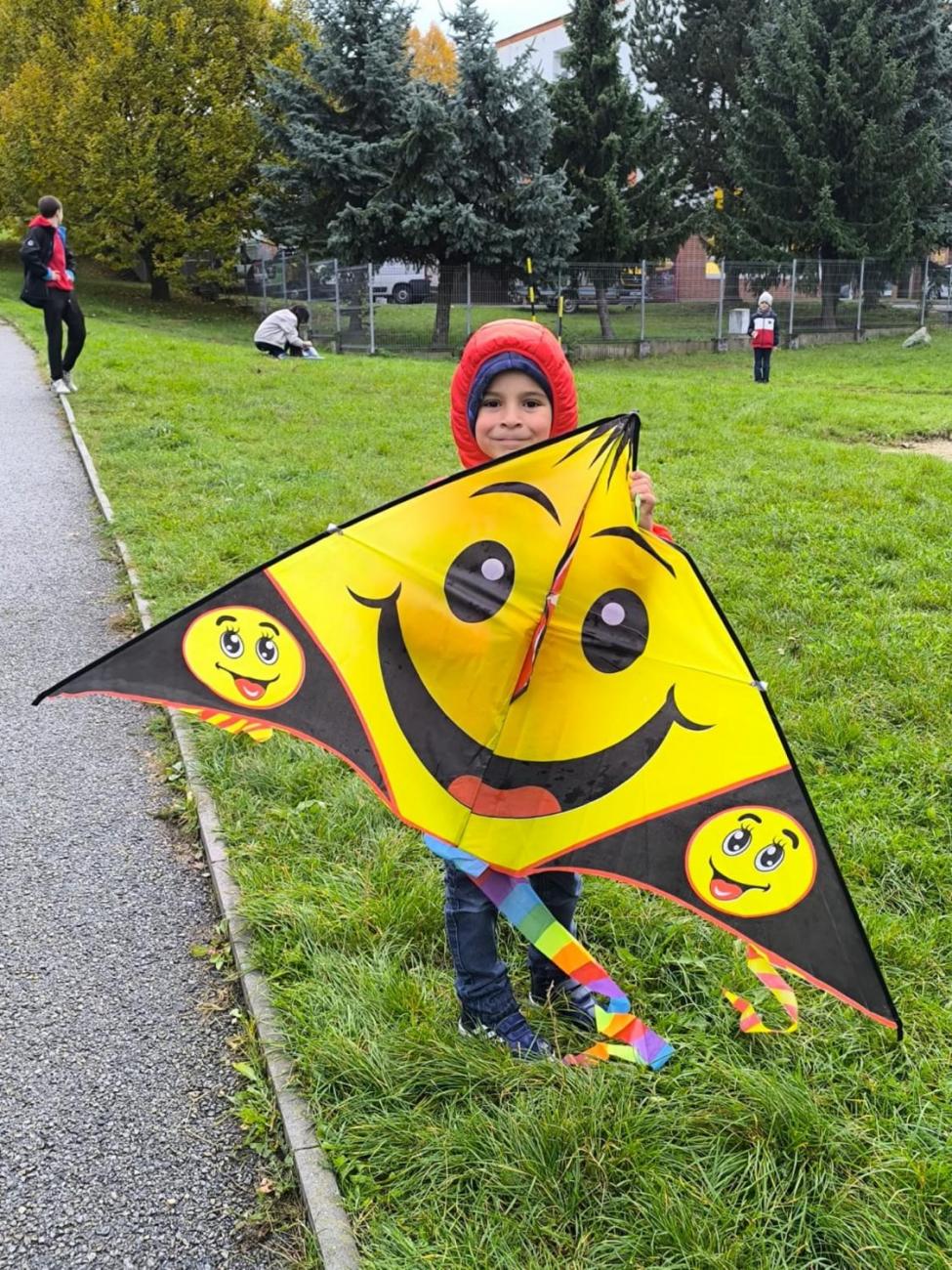 Společné pouštění draků 1.A a 9.A