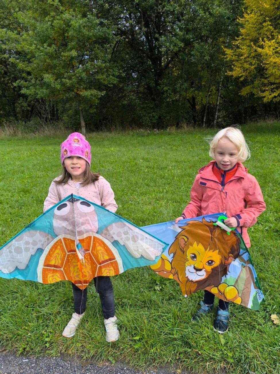 Společné pouštění draků 1.A a 9.A