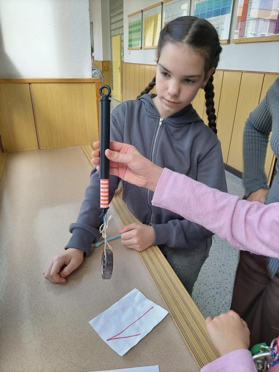 Praktická měření gravitační síly  6. ročník