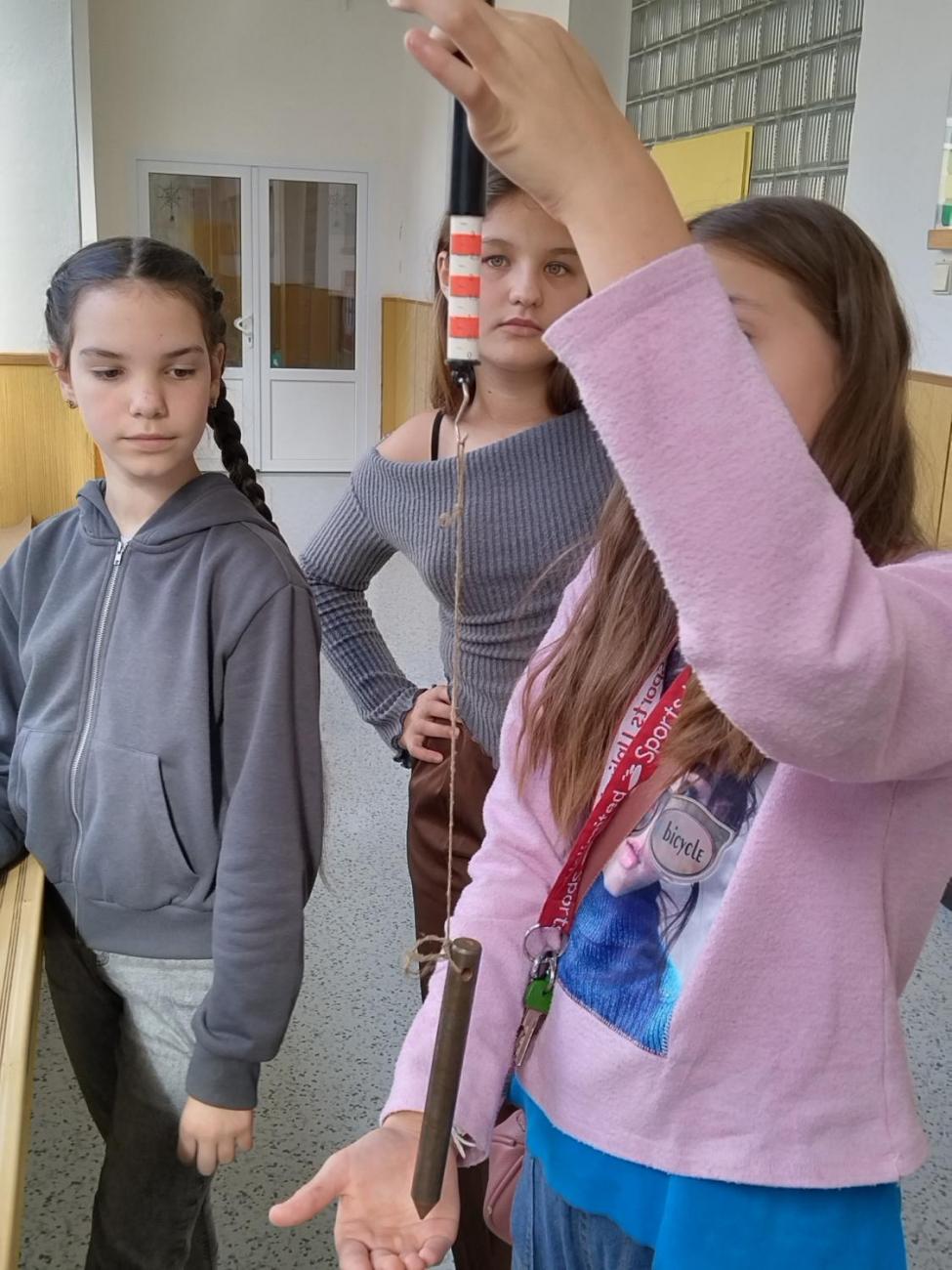 Praktická měření gravitační síly  6. ročník