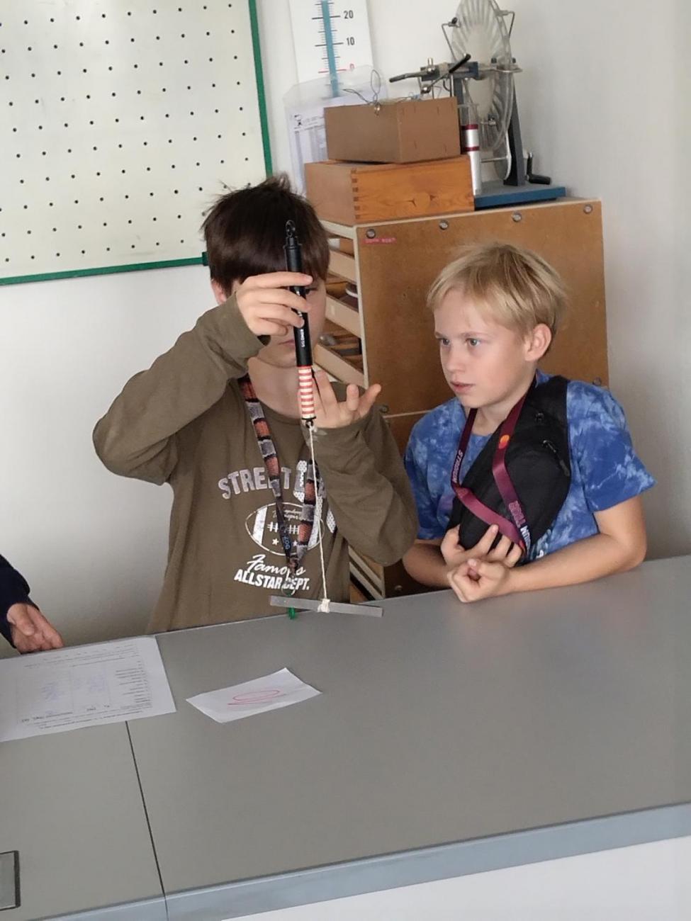 Praktická měření gravitační síly  6. ročník