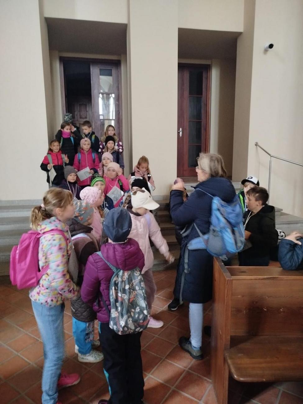 Vycházka „Od brány k bráně“  3.A