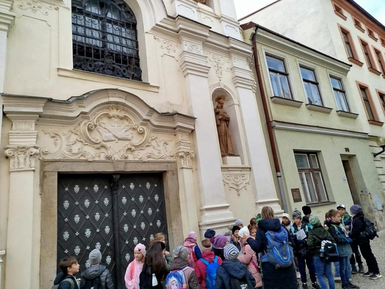 Vycházka „Od brány k bráně“  3.A