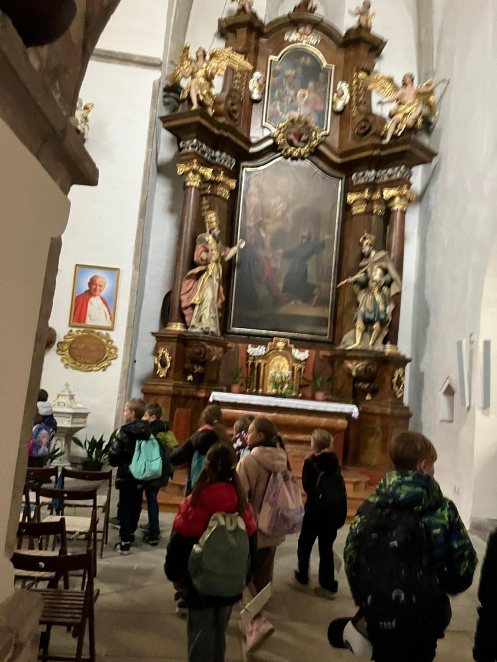 Vycházka „Od brány k bráně“  3.A