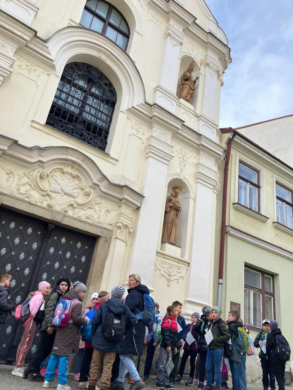 Vycházka „Od brány k bráně“  3.A