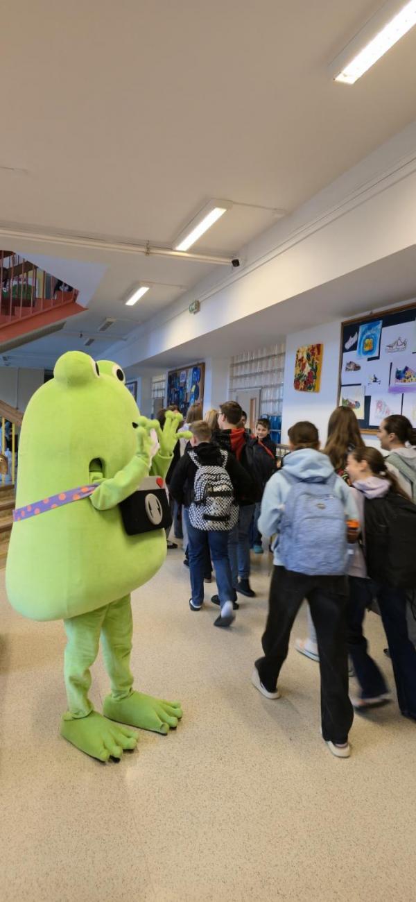 Žabák Cvaky Cvak navštívil naši školu
