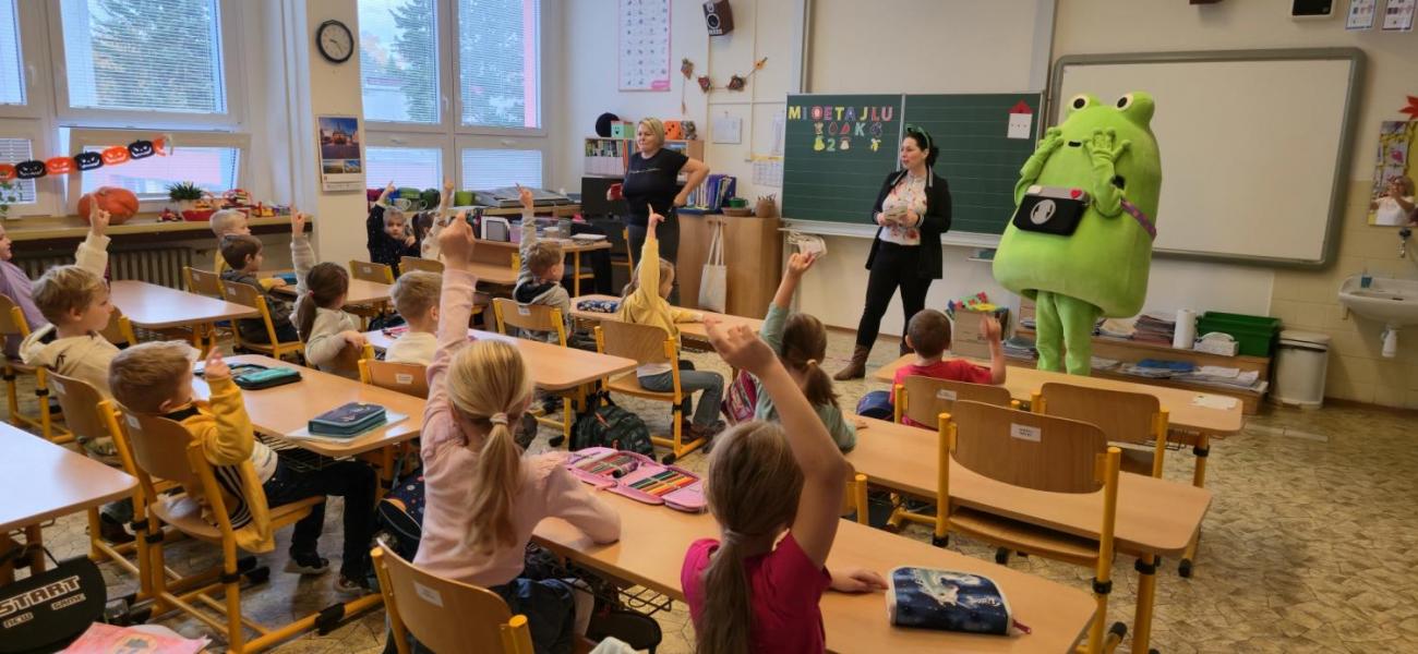 Žabák Cvaky Cvak navštívil naši školu