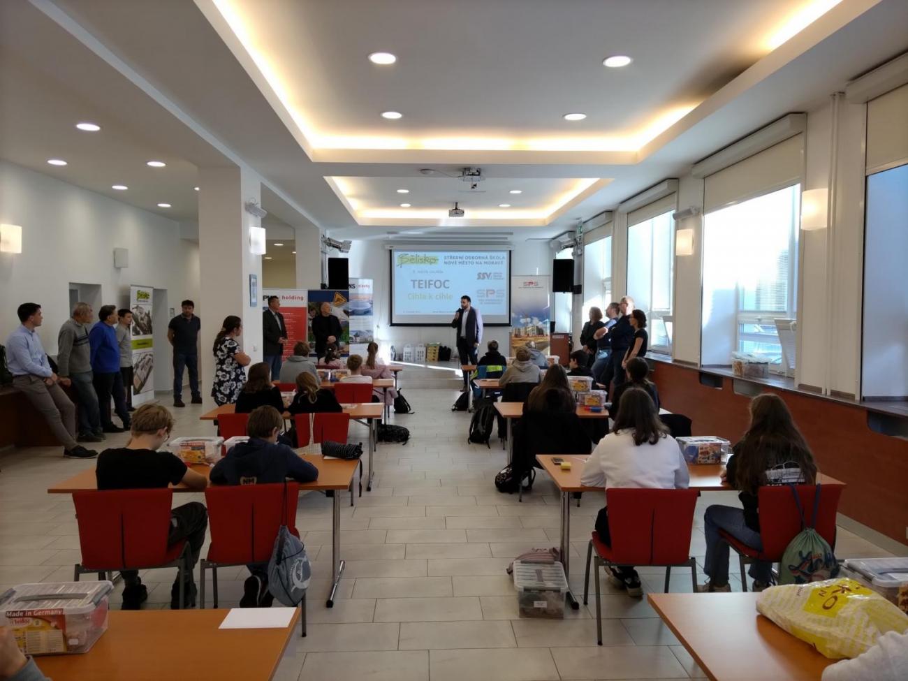 Krajská soutěž Cihla k cihle 