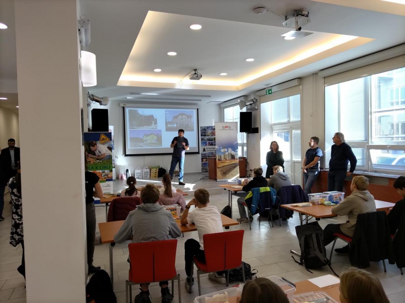 Krajská soutěž Cihla k cihle 