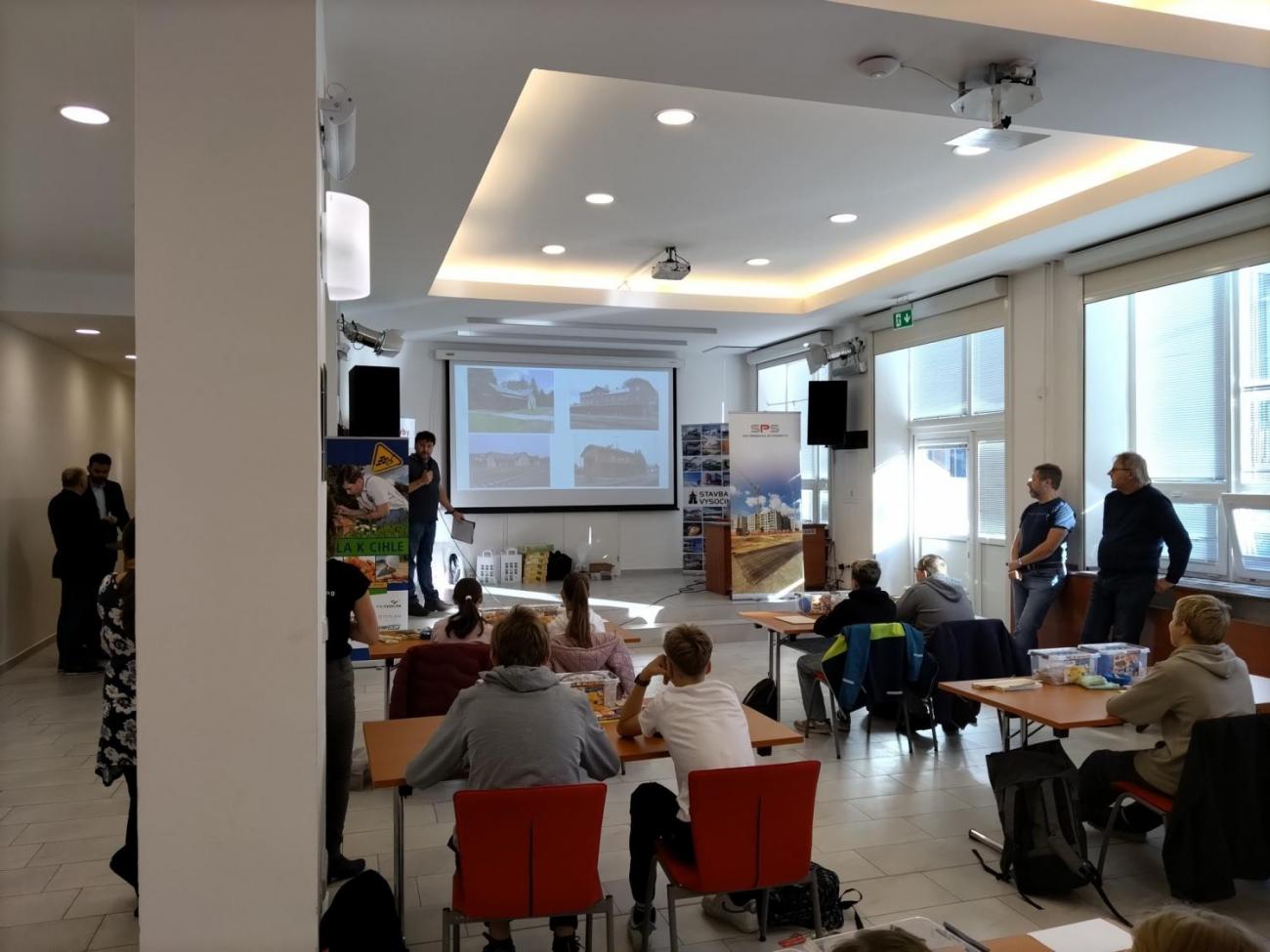 Krajská soutěž Cihla k cihle 