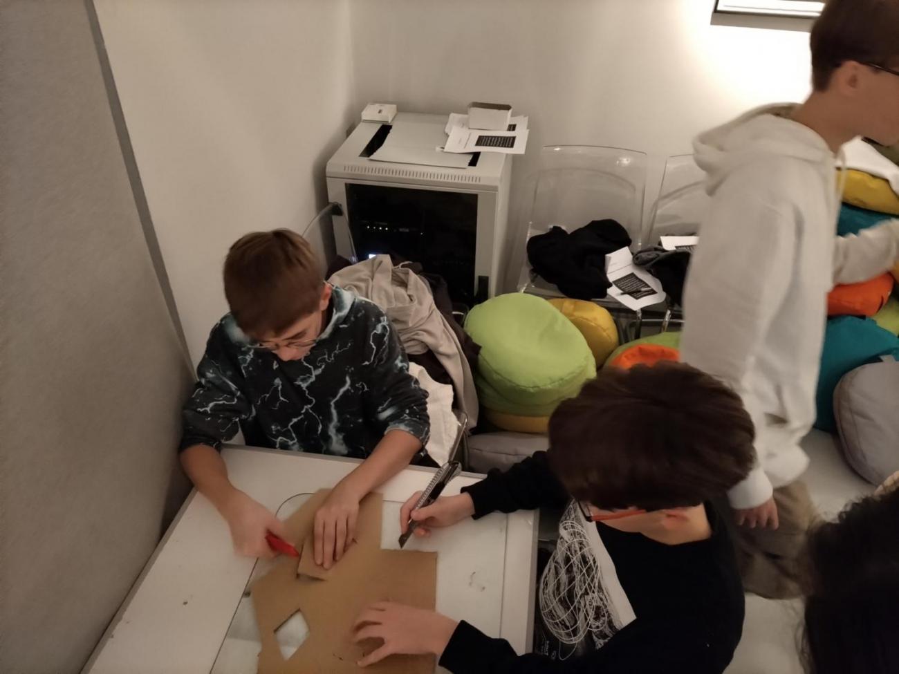 Výtvarný program k výstavě Jolany Havelkové – Zwischen zwei Orten, 7.C