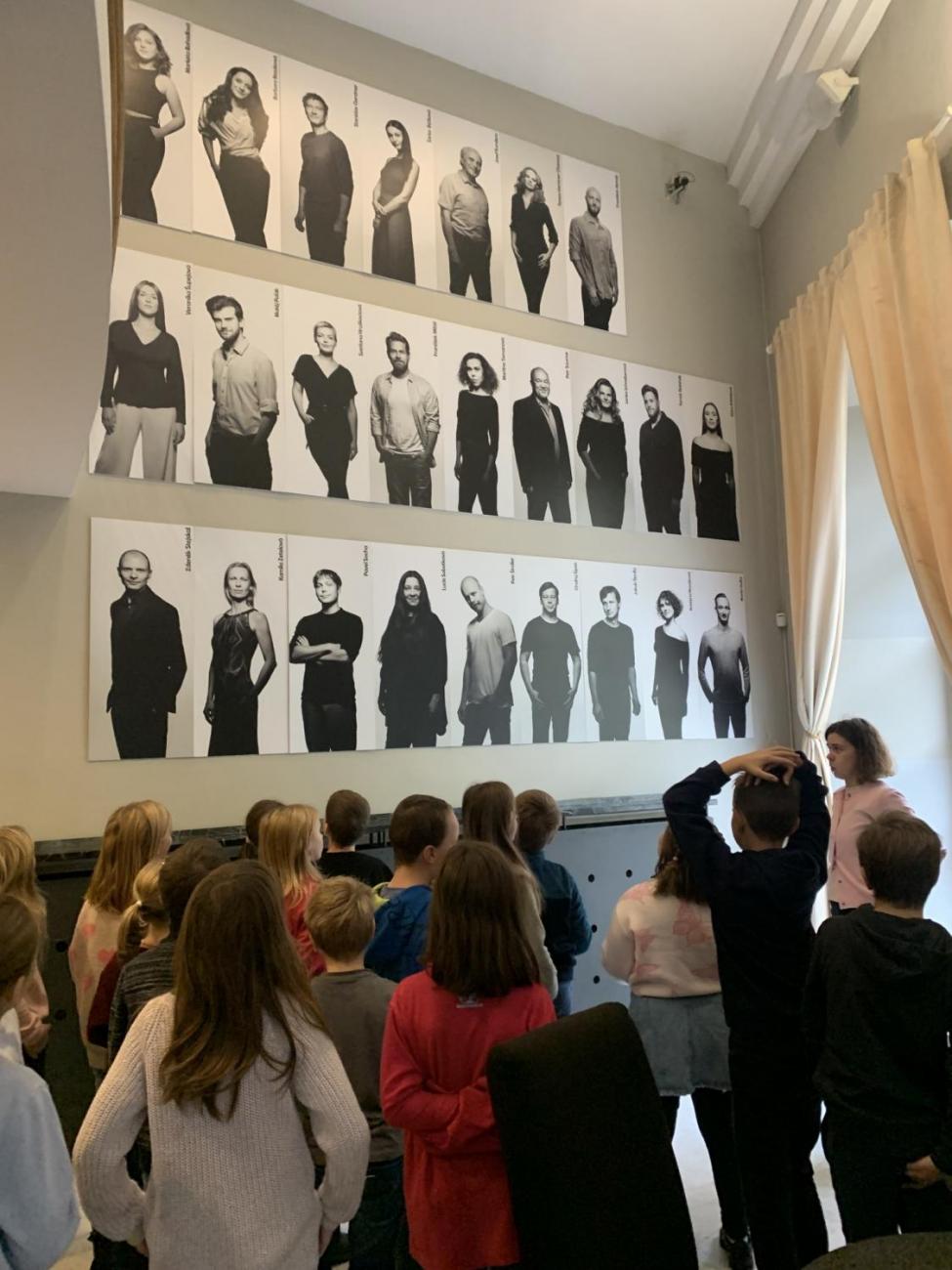 Poprvé v divadle  3.B