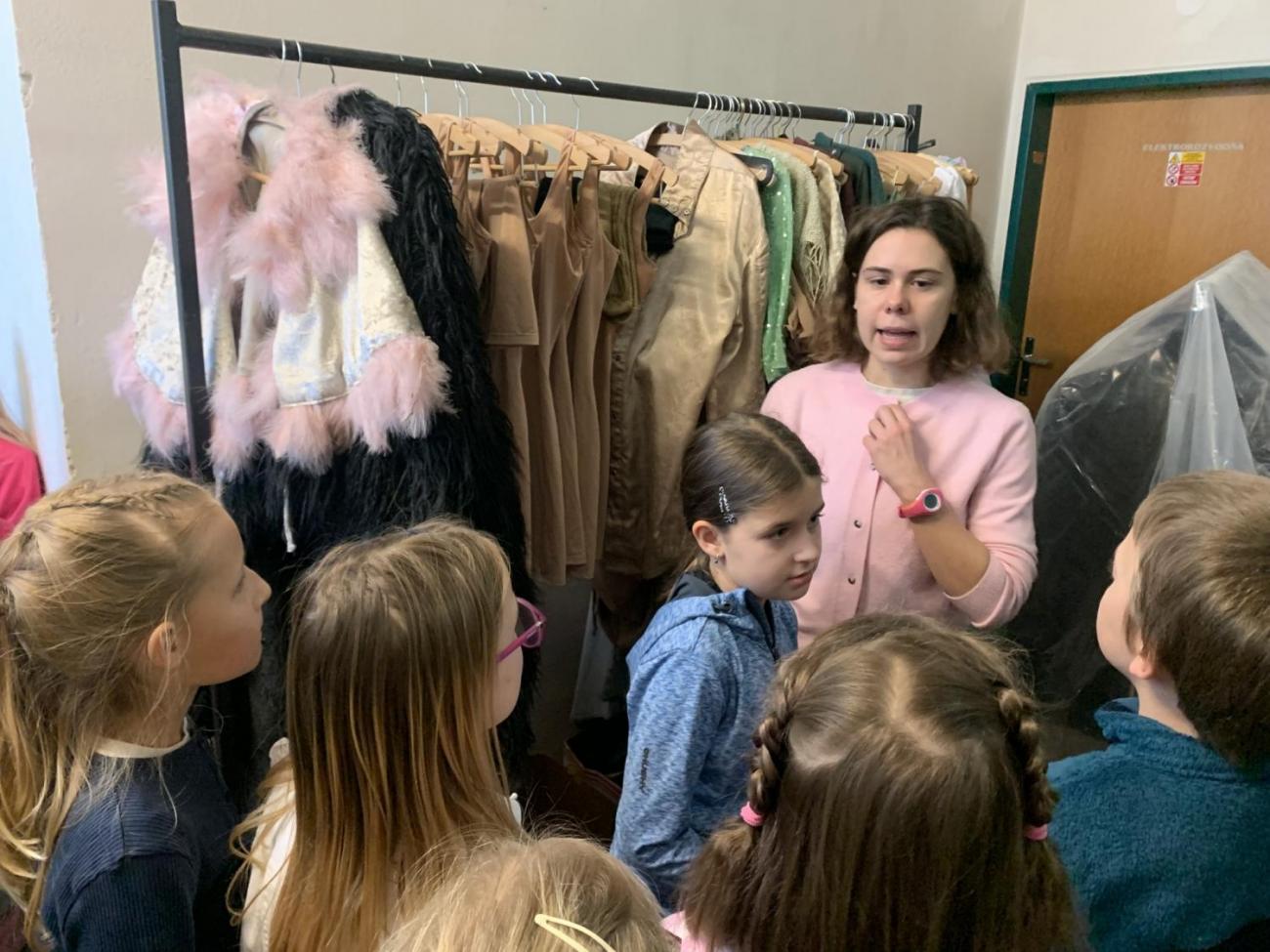 Poprvé v divadle  3.B