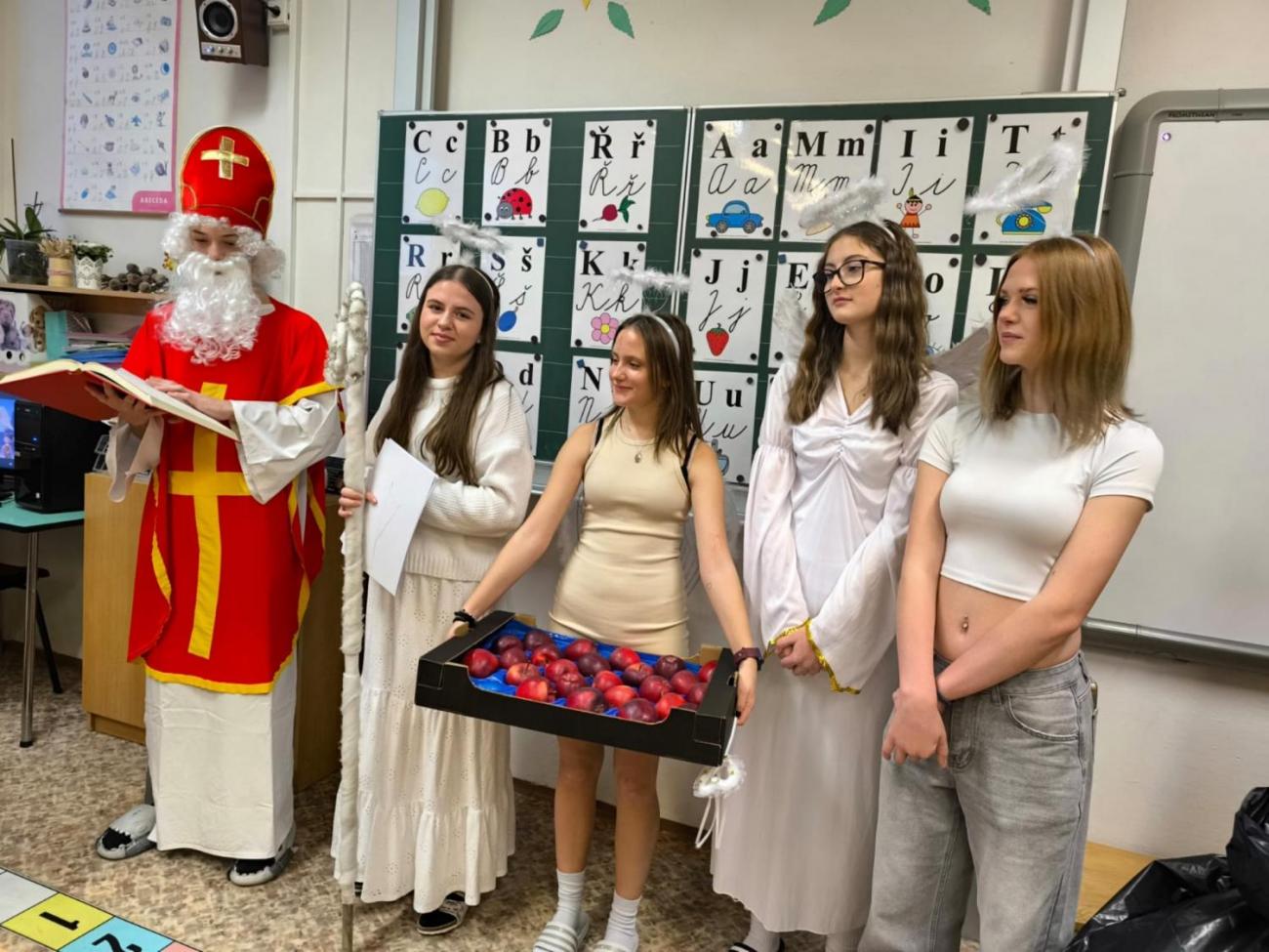 Mikulášská nadílka u prvňáčků