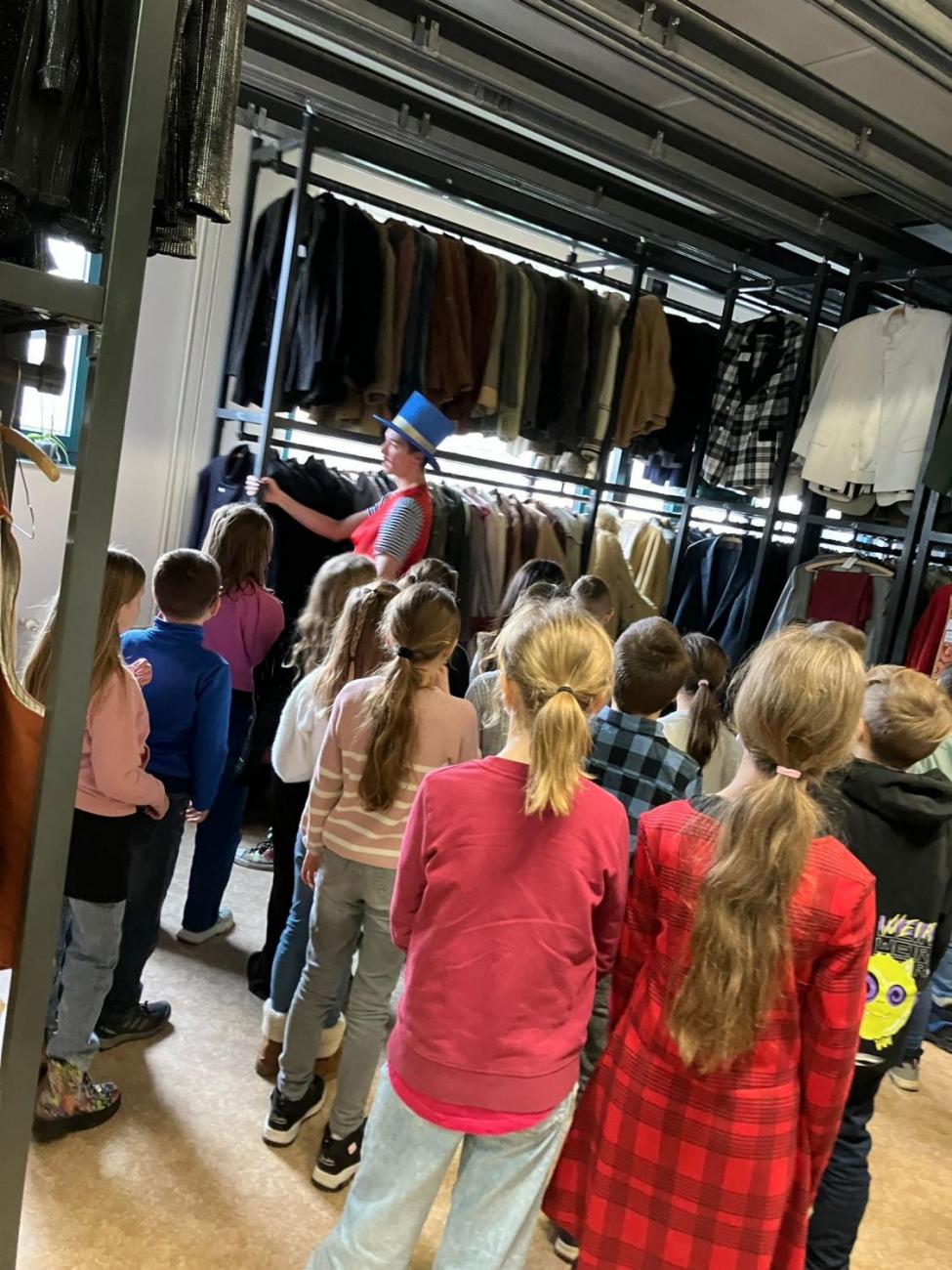 Poprvé v divadle 3.A