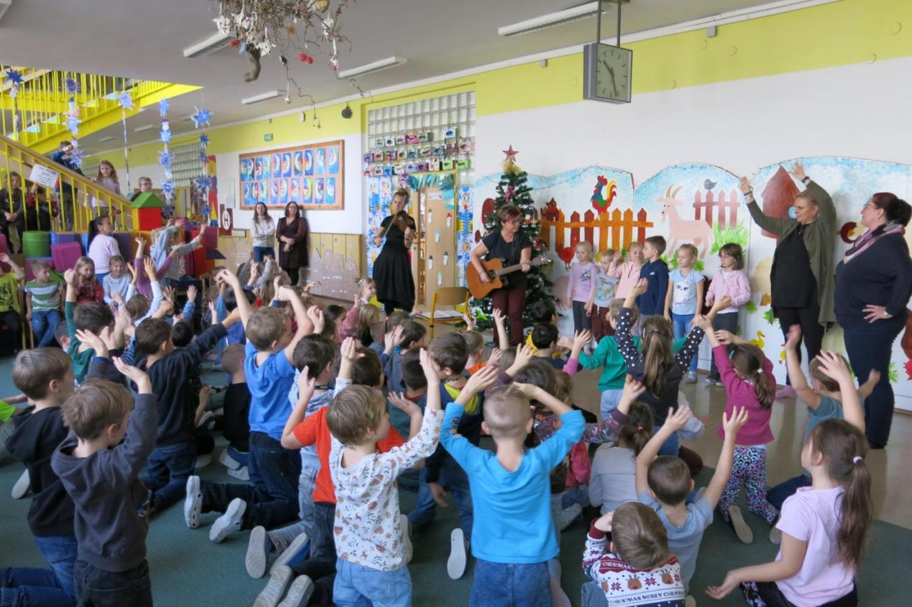 Předvánoční setkání s „Koťaty“ z MŠ Mašinka