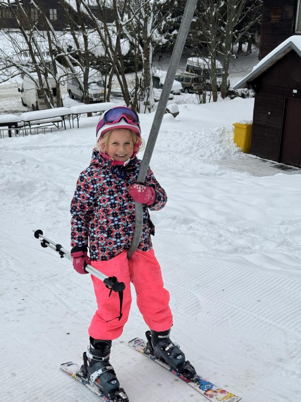 Den plný lyžování