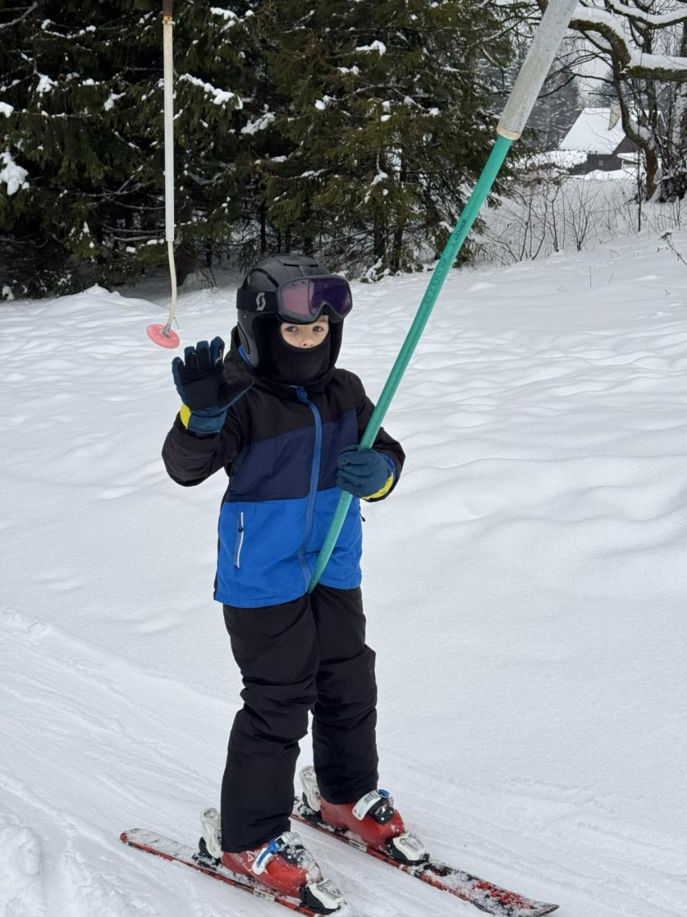 Den plný lyžování