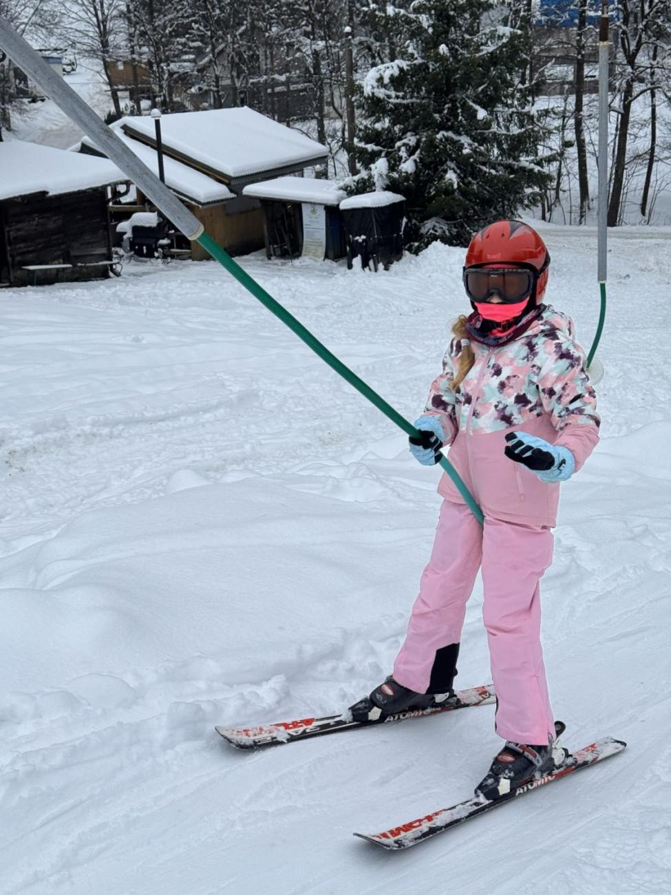 Den plný lyžování