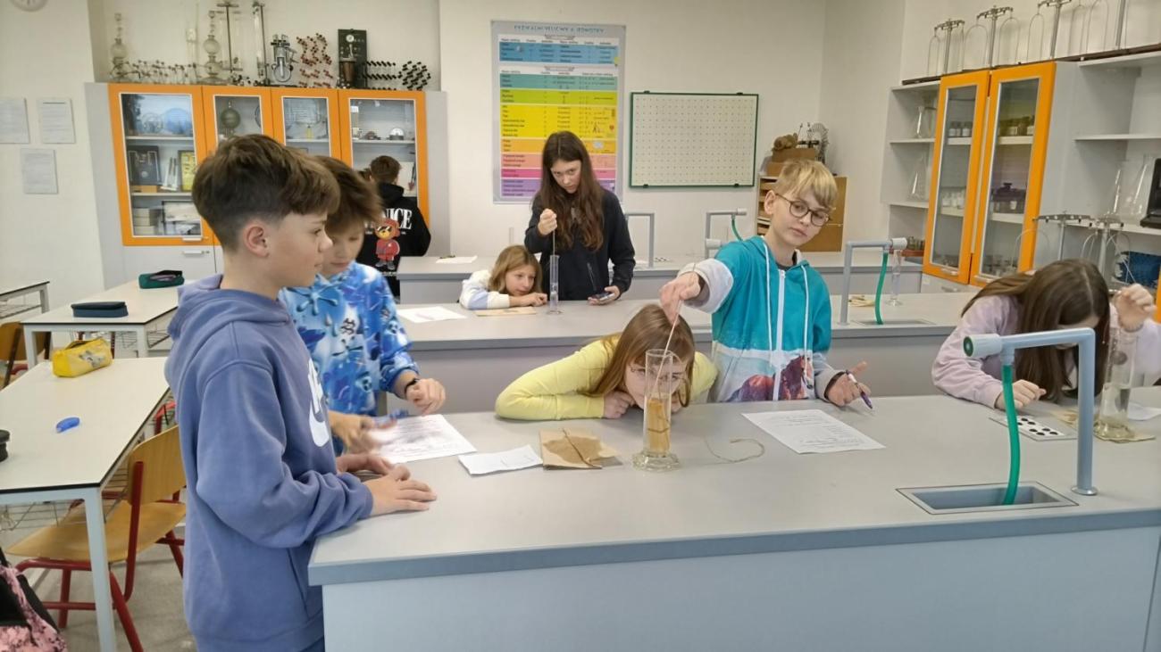 Praktická měření objemu – fyzika, 6. roč.