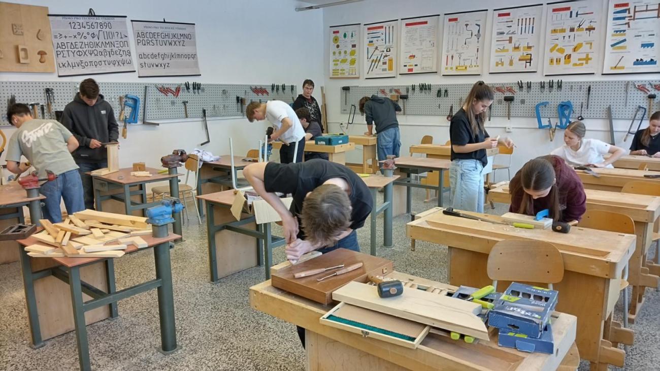 PRÁCE S DŘEVEM – DLABÁNÍ A ZHOTOVENÍ VLASTNÍHO VÝROBKU