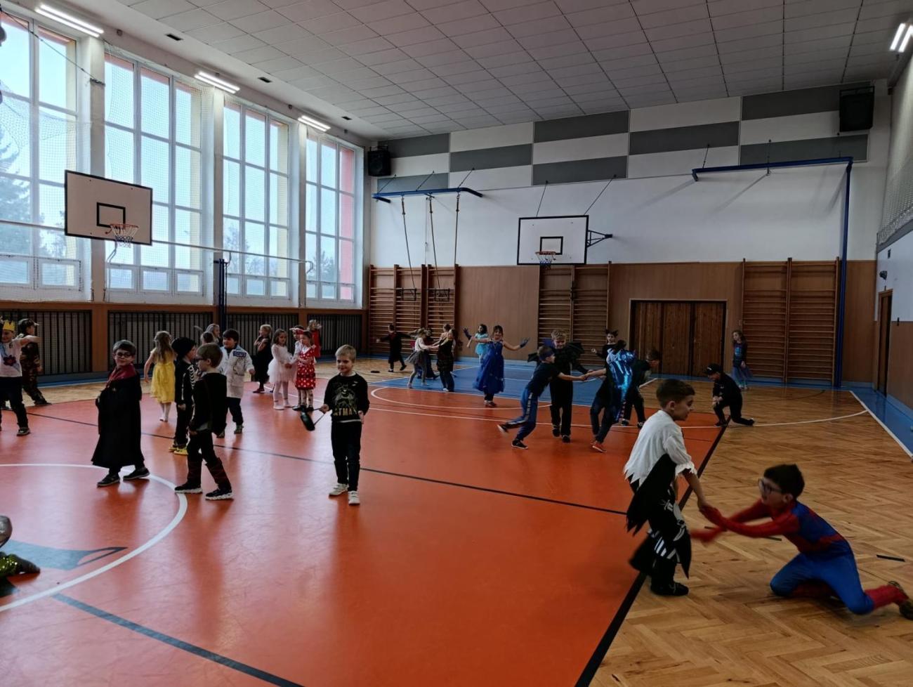 Karneval v 1. ročníku