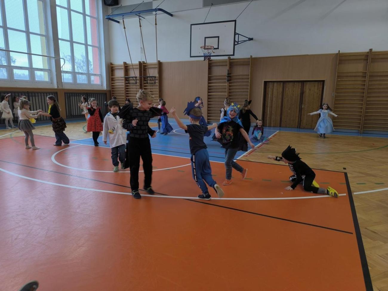 Karneval v 1. ročníku