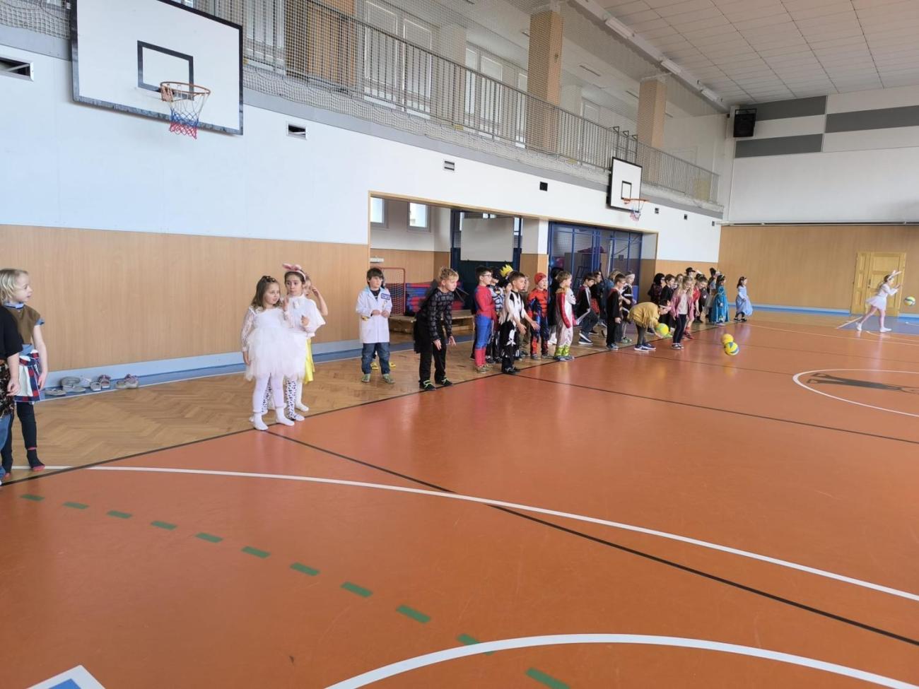 Karneval v 1. ročníku