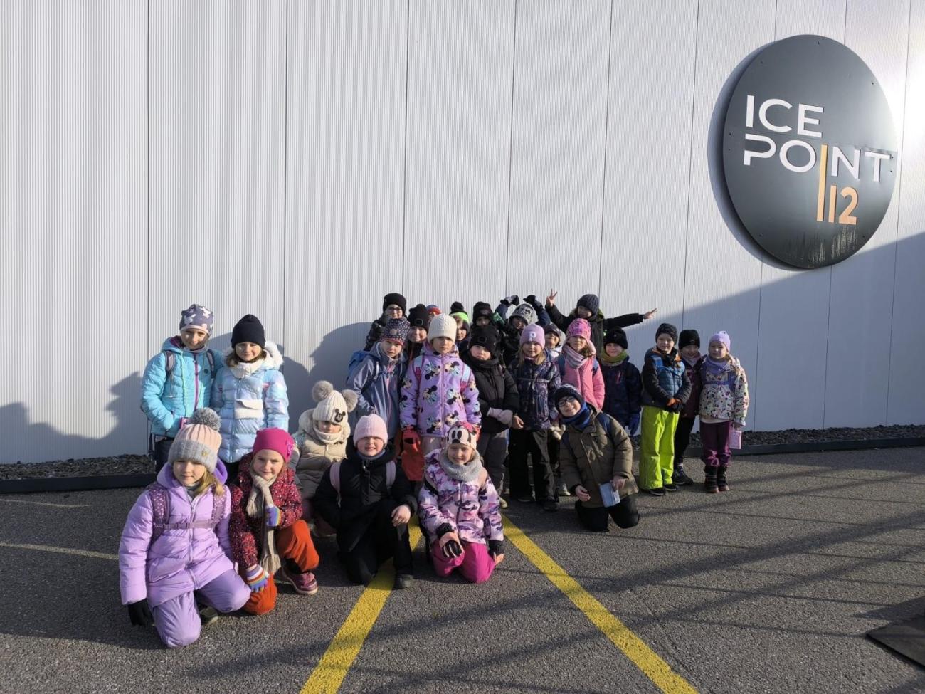 Bruslení 1.A na zimním stadionu ICE POINT 112