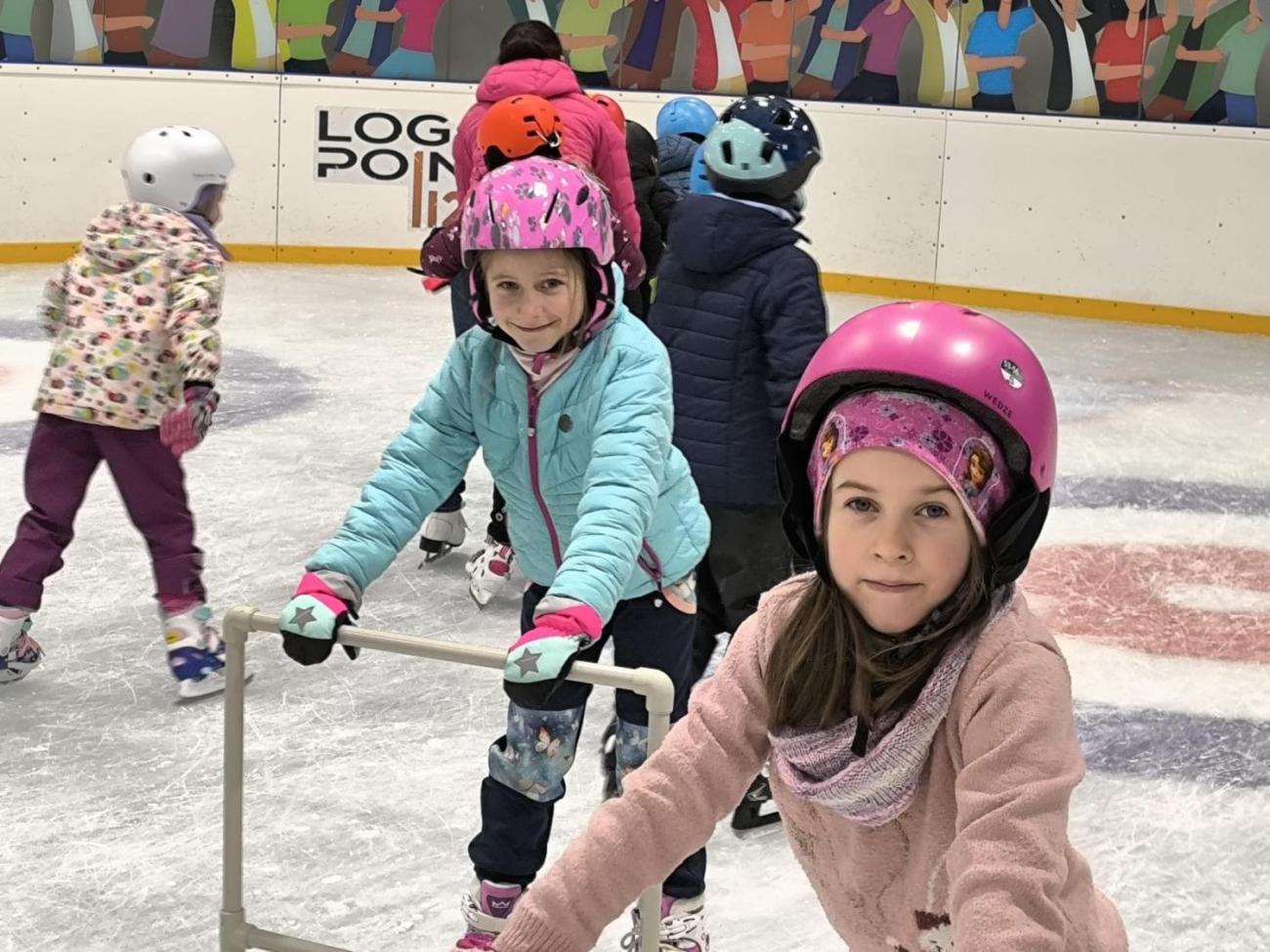 Bruslení 1.A na zimním stadionu ICE POINT 112