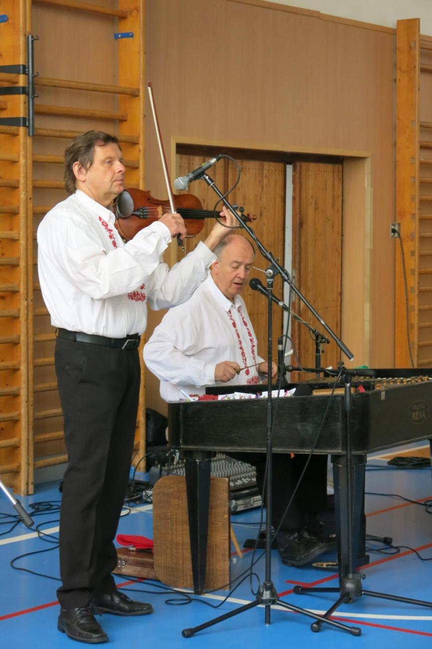 Cimbálová muzika Réva