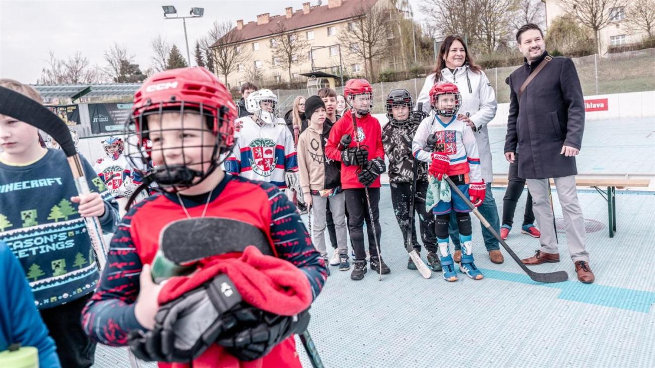 Hokejbalem proti drogám