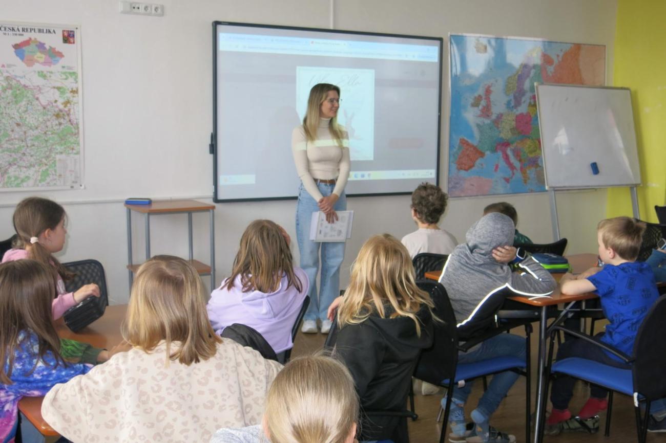 Beseda se spisovatelkou a ilustrátorkou Nelou Gálikovou 