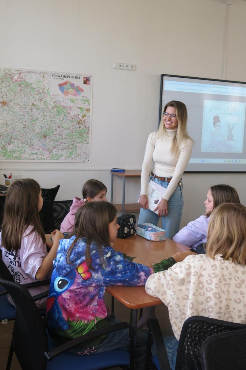 Beseda se spisovatelkou a ilustrátorkou Nelou Gálikovou 