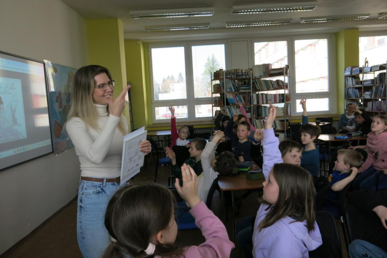 Beseda se spisovatelkou a ilustrátorkou Nelou Gálikovou 