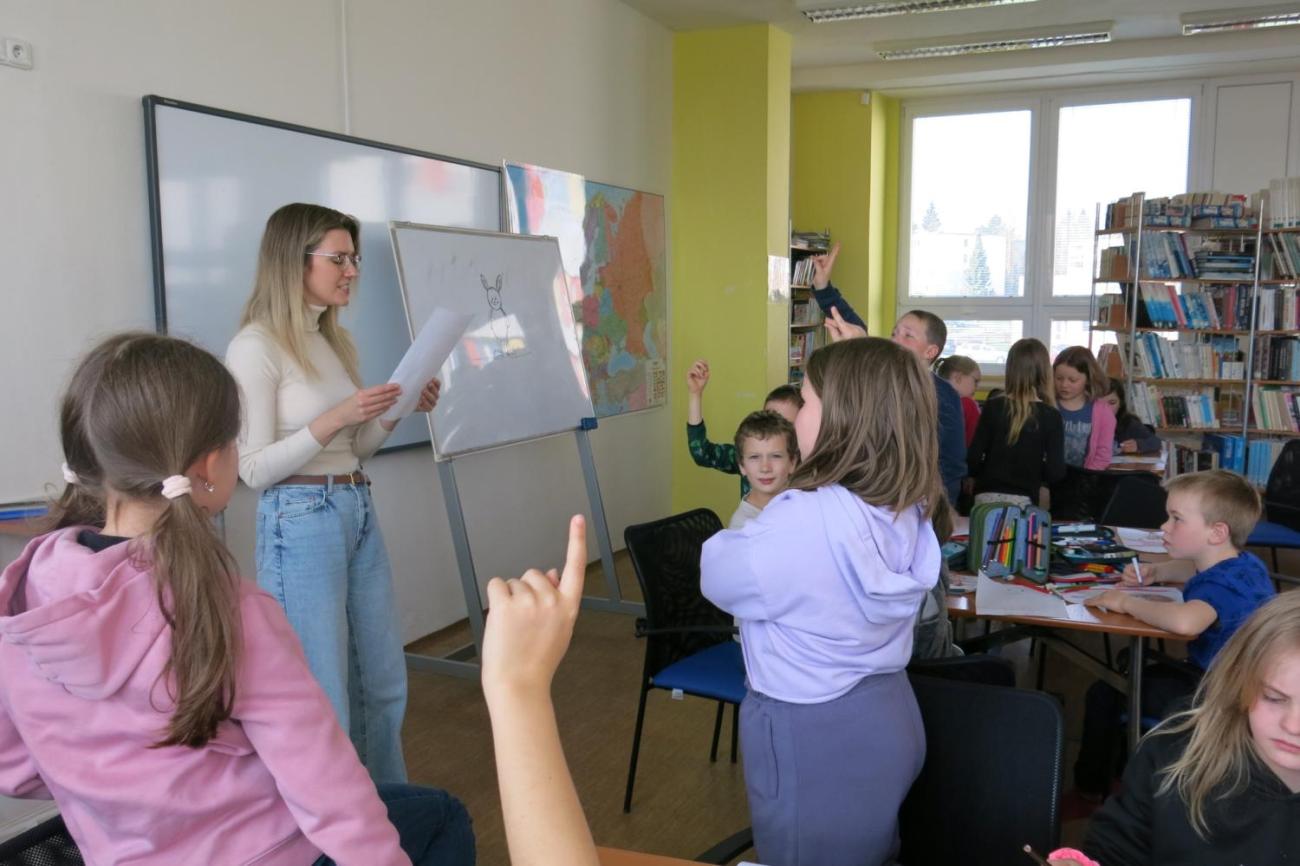 Beseda se spisovatelkou a ilustrátorkou Nelou Gálikovou 