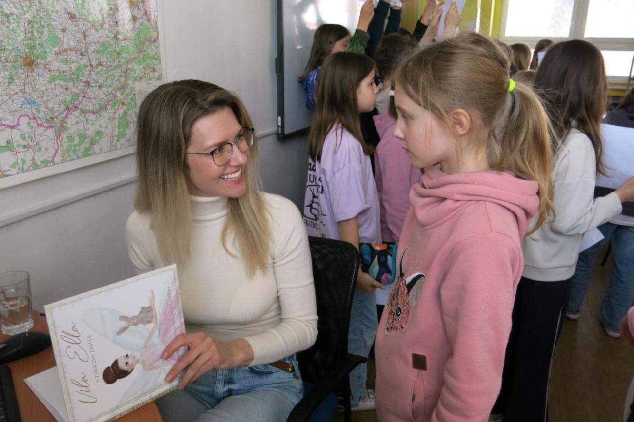 Beseda se spisovatelkou a ilustrátorkou Nelou Gálikovou 