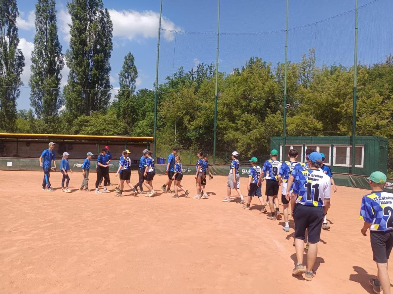 Mistrovství ČR škol ve slowpitchi – skvělé 4. místo pro náš tým
