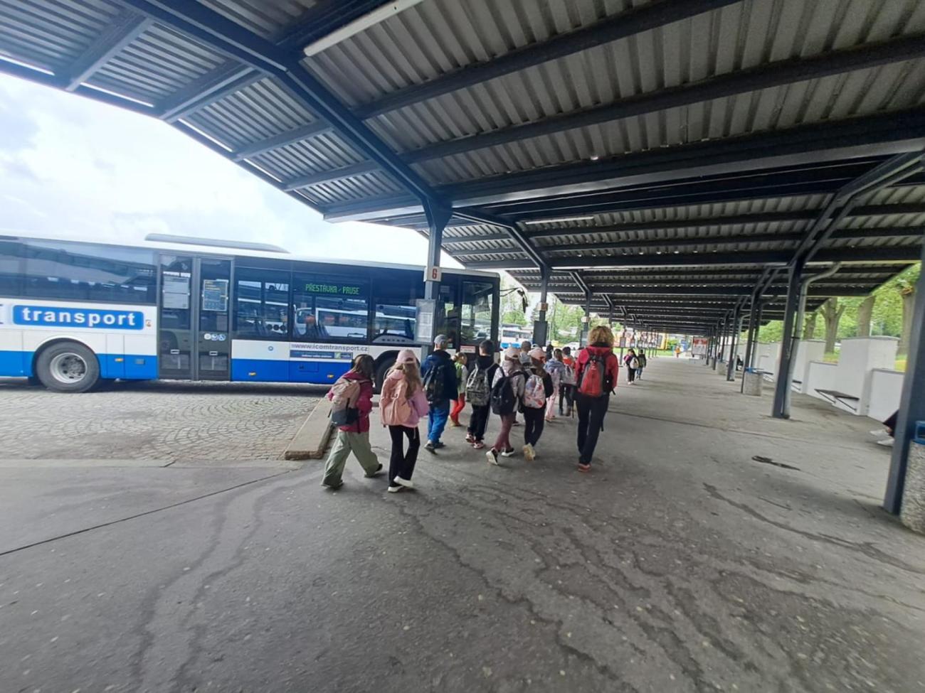 2. C – Různou dopravou celou Jihlavou