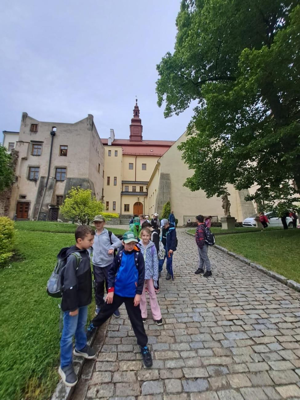 2. C – Různou dopravou celou Jihlavou