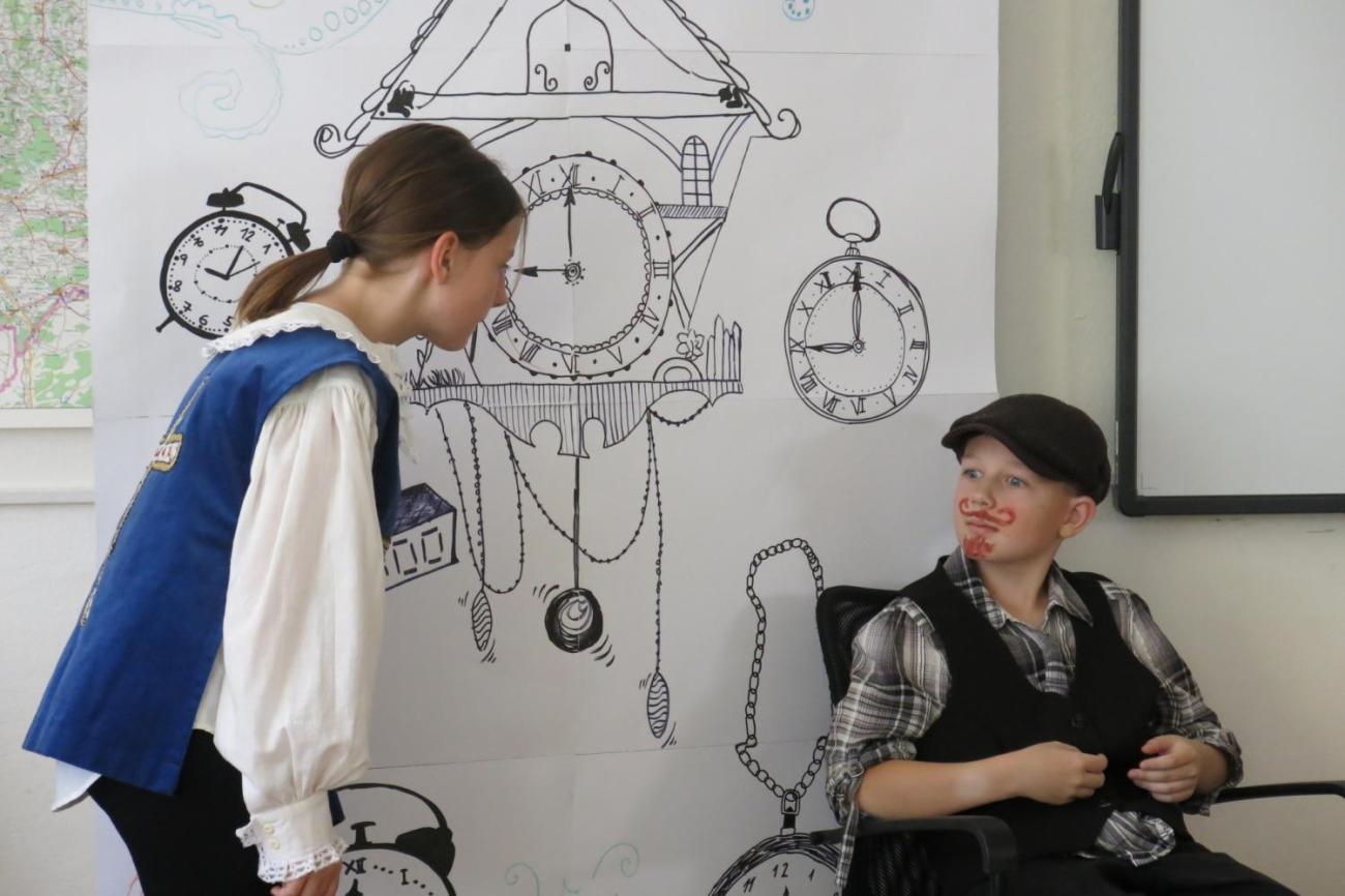 Divadelní představení dramatického kroužku „Tik Ťak a hodiny času“