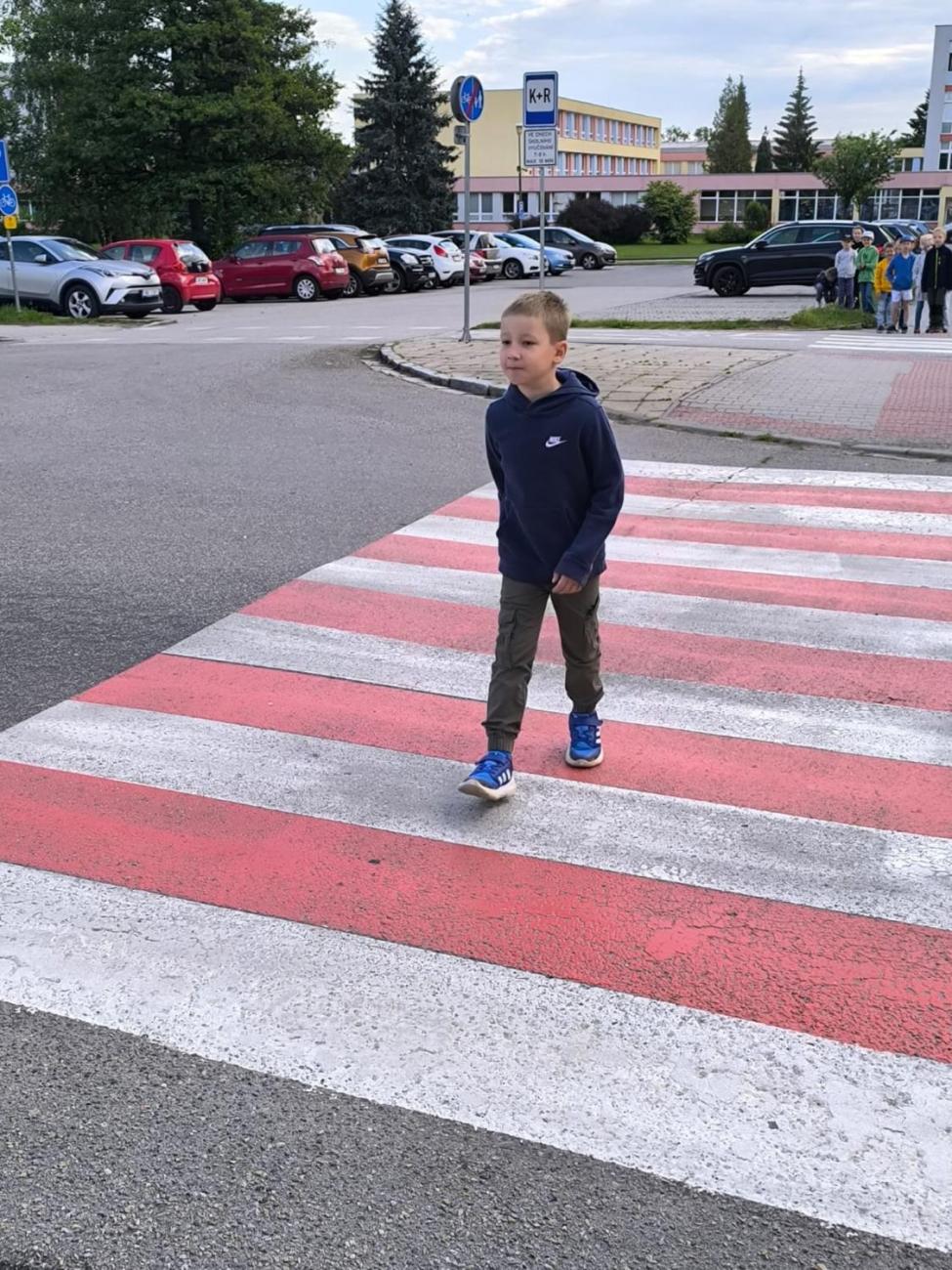 Spolupráce s městskou policií - Bezpečné přecházení vozovky 1.A