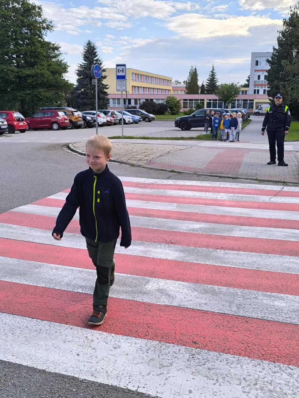 Spolupráce s městskou policií - Bezpečné přecházení vozovky 1.A
