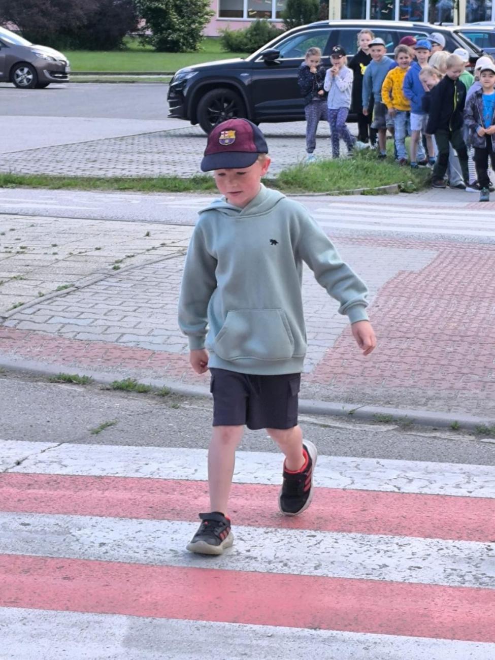 Spolupráce s městskou policií - Bezpečné přecházení vozovky 1.A