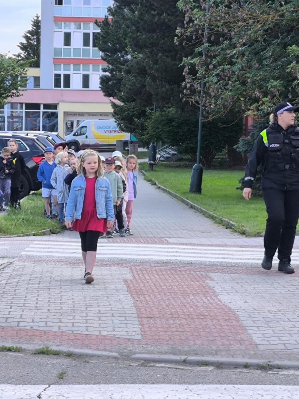 Spolupráce s městskou policií - Bezpečné přecházení vozovky 1.A