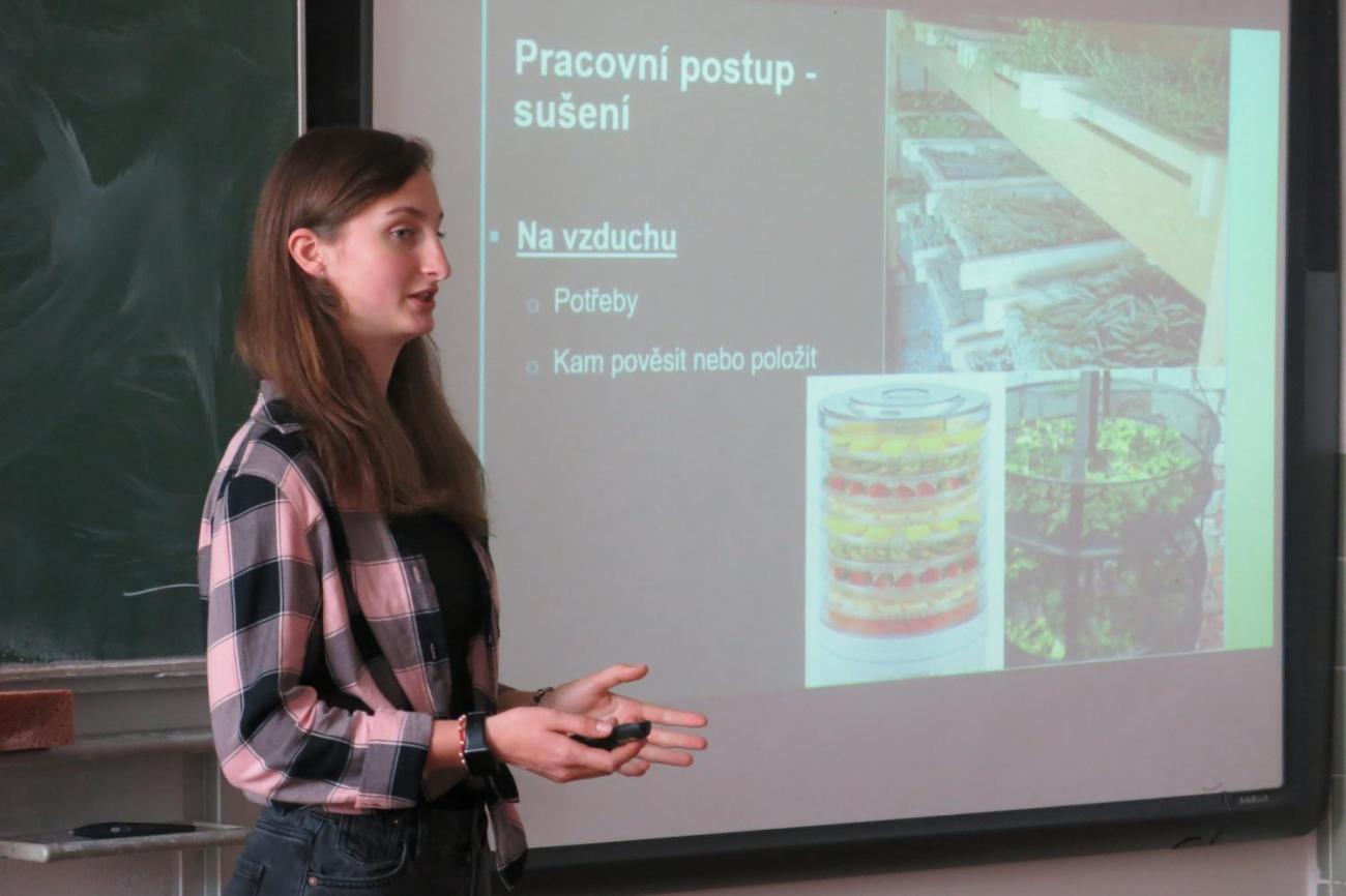 Deváťáci představili své seminární práce
