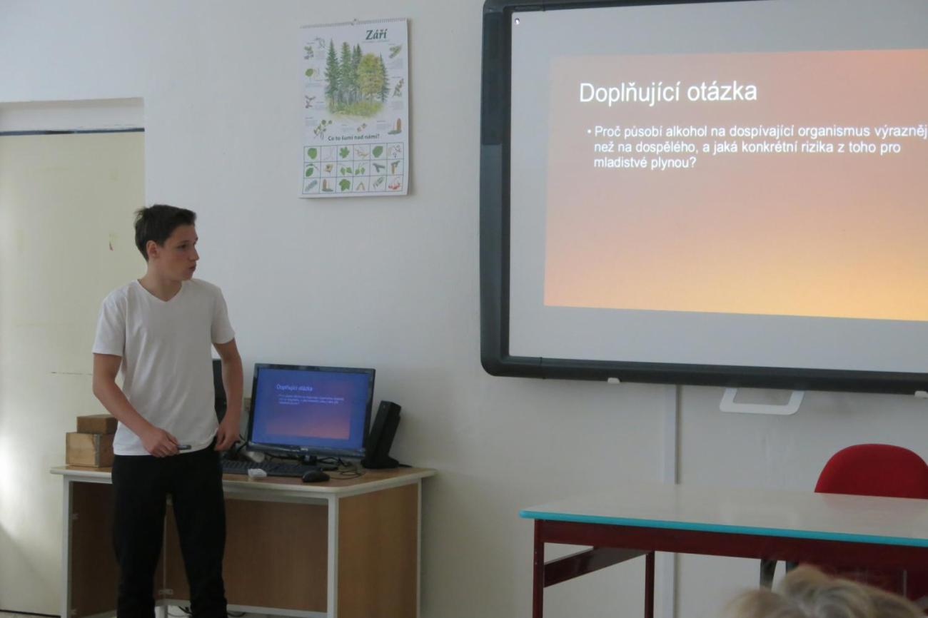 Deváťáci představili své seminární práce